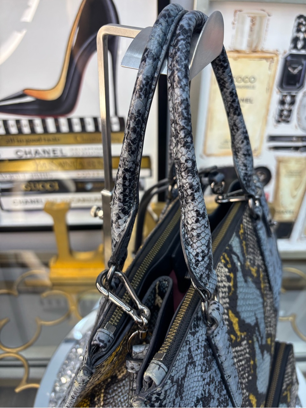 Coach 2015 Crosby Python embossed carryall EUC - Picture 9 of 15